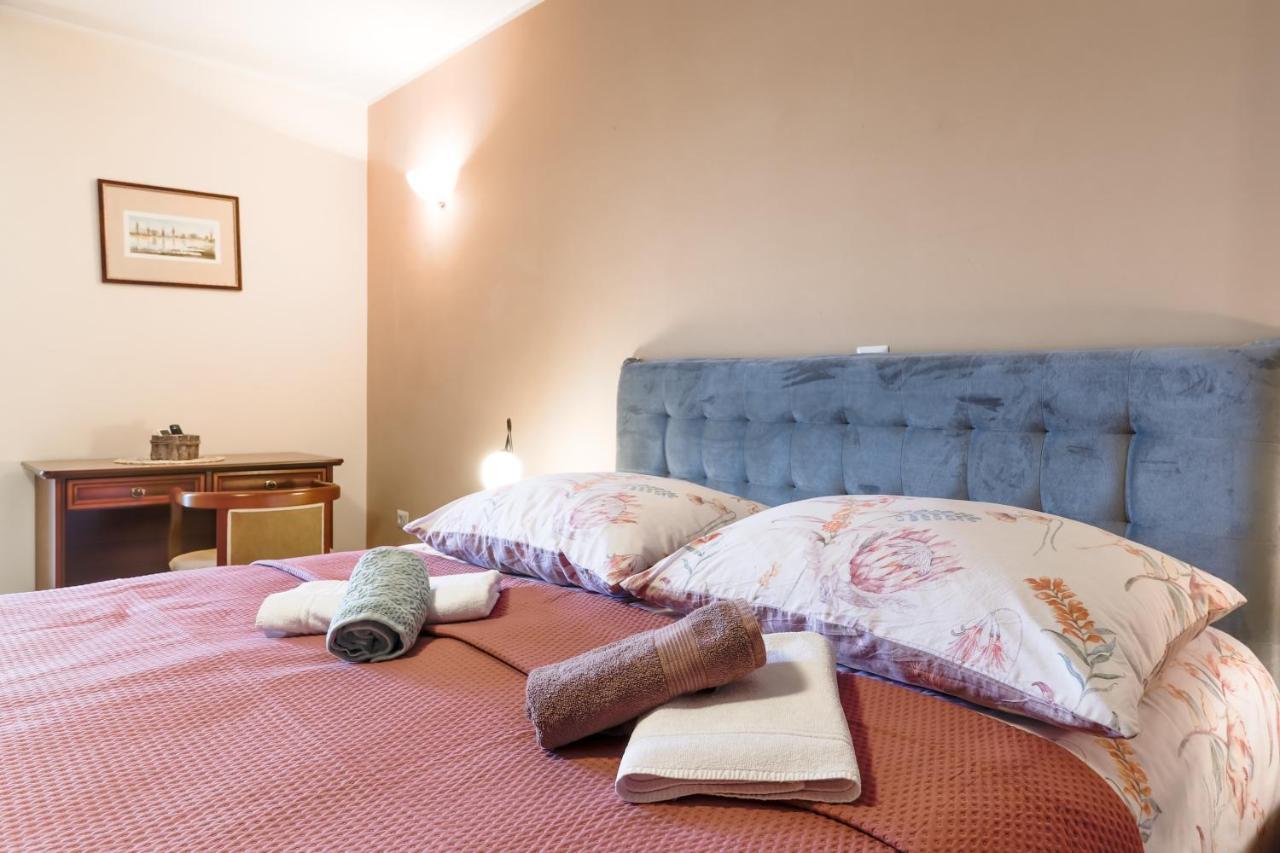 Bed & Breakfast Kastel Žbandaj Εξωτερικό φωτογραφία